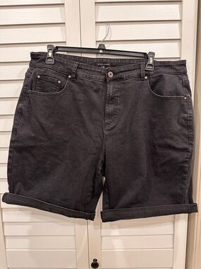 Universal Standard Black High-Rise Denim Shorts size 20